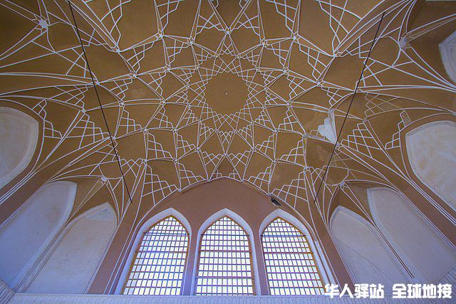 ToIranTour-Ameri-House-Kashan-1.jpg